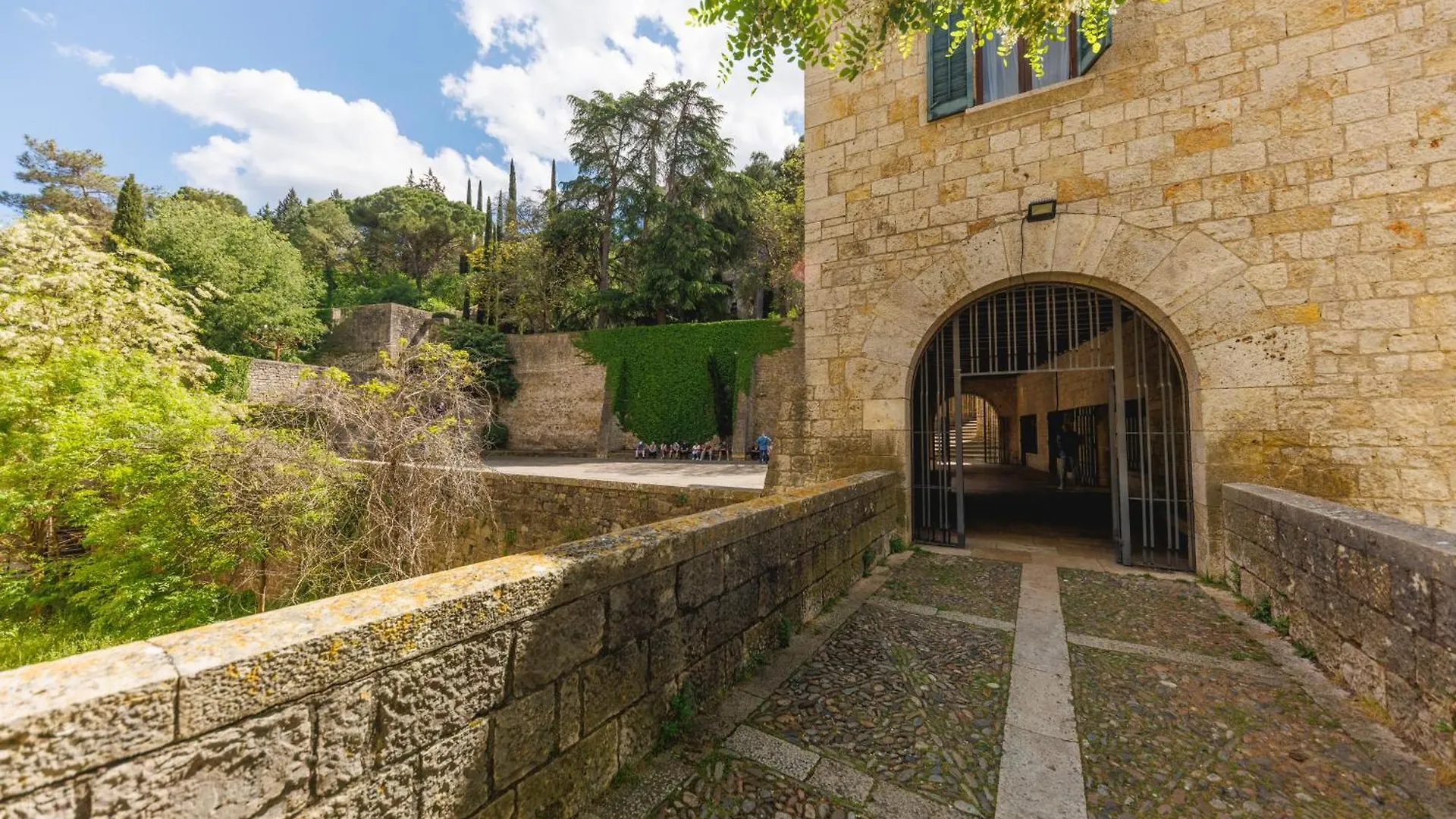 Bravissimo Rei Marti, Studio In The Historic Centre Girona Apartment