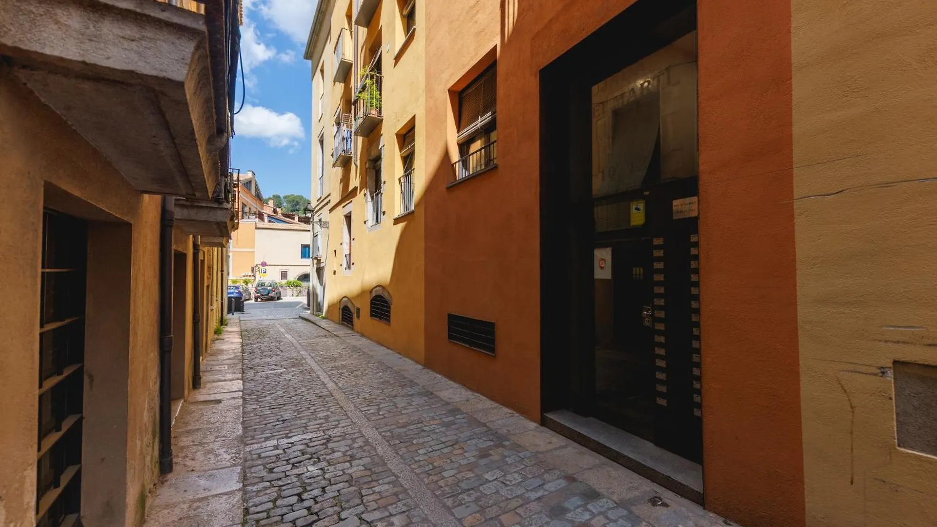 Apartment Bravissimo Rei Marti, Studio In The Historic Centre Girona Spain